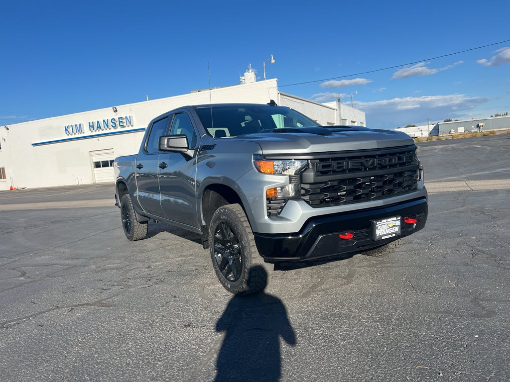 2026 Chevrolet Silverado 1500 Custom Trail Boss in Sterling Gray Metallic — front three-quarter view